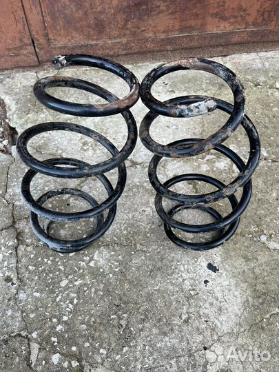 Пружины передние VAG