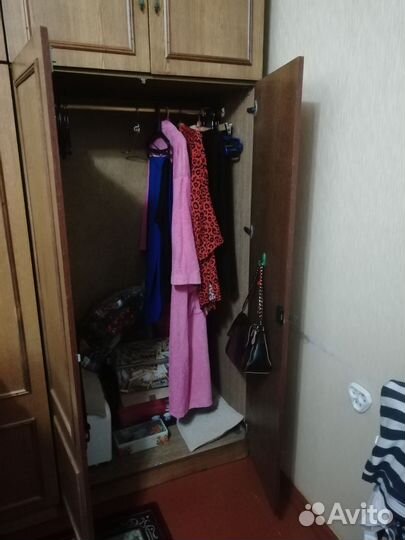 Шкаф распашной