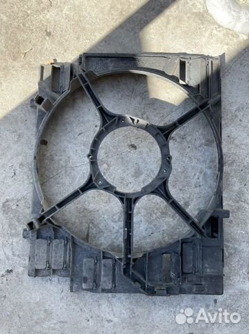 Кожух радиатора BMW