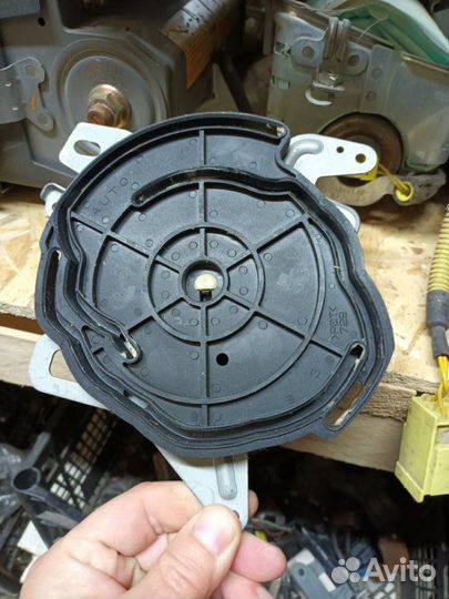 Сервопривод заслонки печки Toyota Highlander MCU20