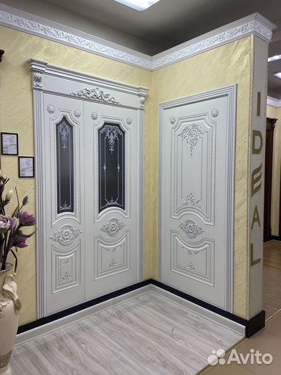 Двери межкомнатные белые p-8366