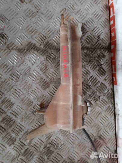 Бачок расширительный Мазда Милления TA5P