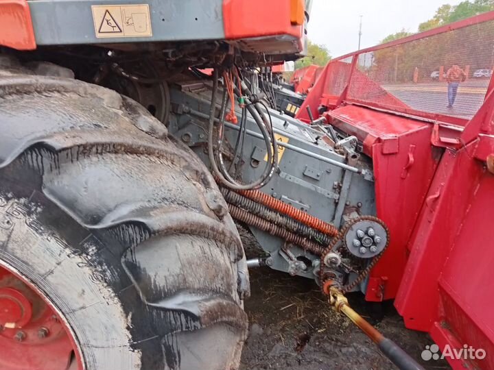 Комбайн Ростсельмаш Acros 580, 2012