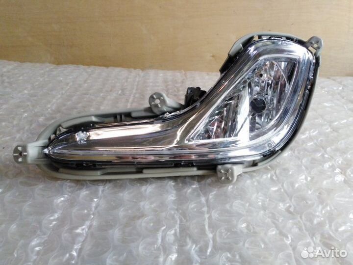 Фара противотуманная передняя левая Hyundai