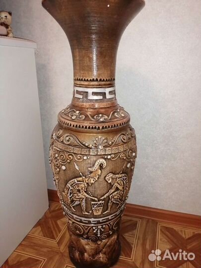 Напольная ваза