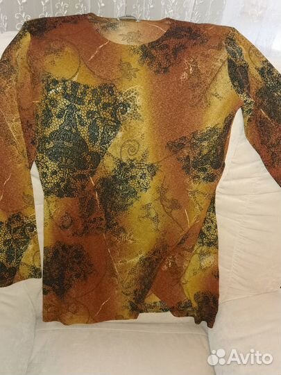 Продаётся женский костюм фирмы Cartoon