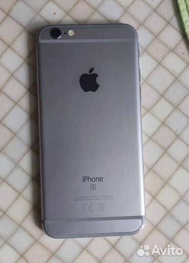 Телефон iPhone 6s