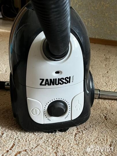 Пылесос Samsung/пылесос zanussi