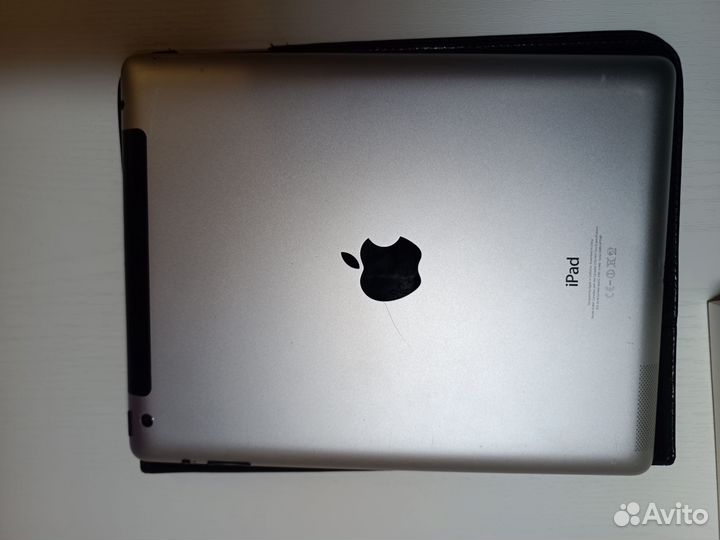 iPad 4 (16gb + sim card)