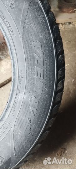 Kumho I'Zen Stud Snow KW11 225/65 R17 106T