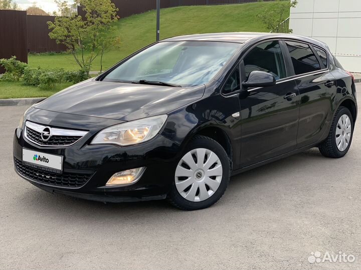 Opel Astra 1.4 МТ, 2011, 167 000 км