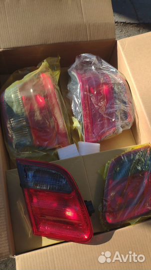 Задние фонари Мерседес W210 седан рестайлинг