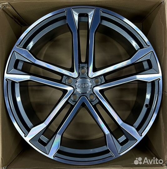 Диски на Audi Ауди Q7 R22
