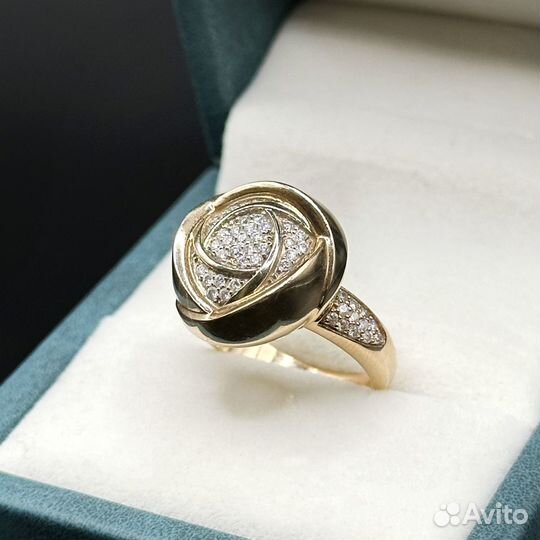 Золотое массивное кольцо цветок с бриллиантами 585