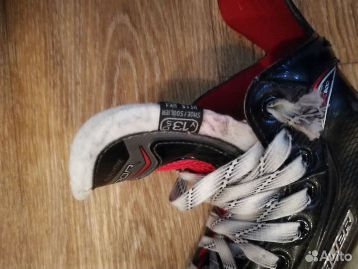 Хоккейные коньки bauer