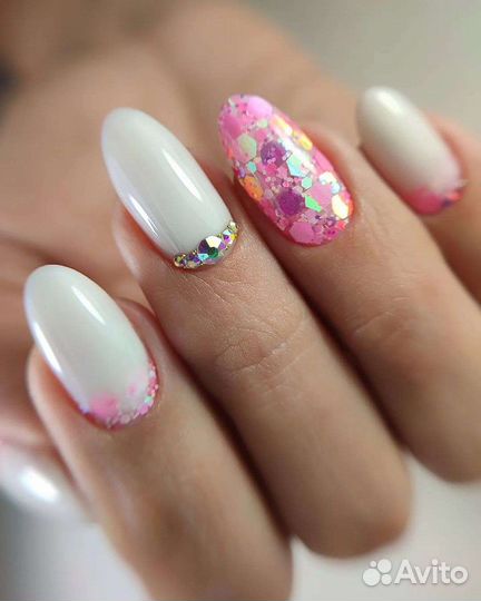 Маникюр и педикюр