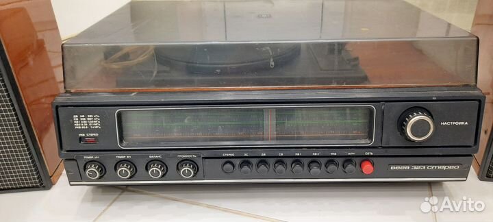 Радиола Вега-323с с колонками