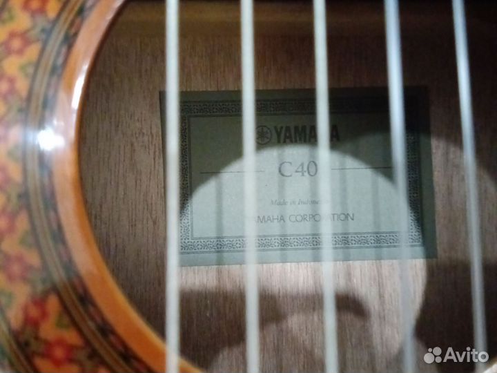 Гитара Yamaha c40