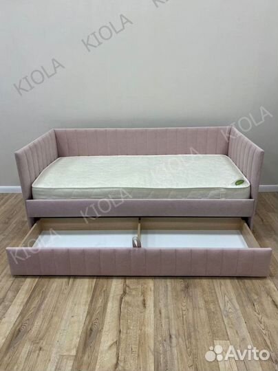 Детская мягкая кровать