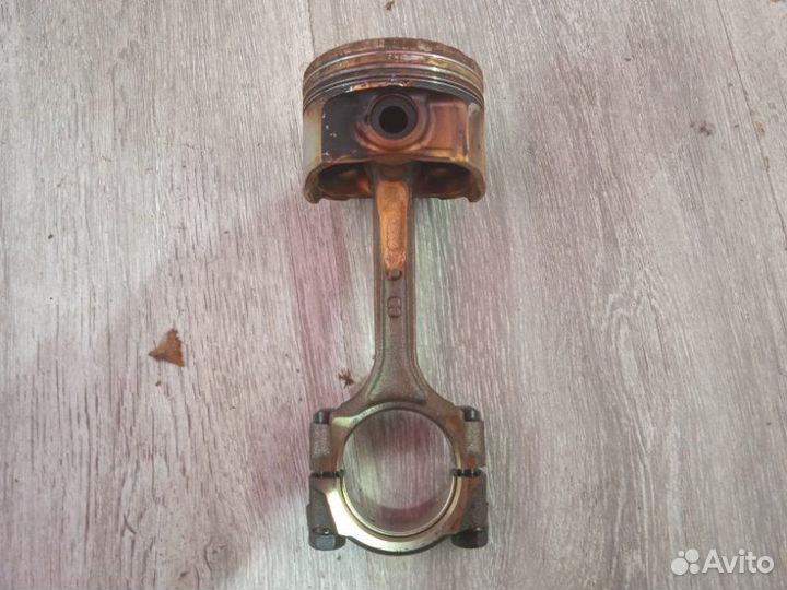 Поршень с шатуном Chevrolet Aveo T250 B12D1 2009