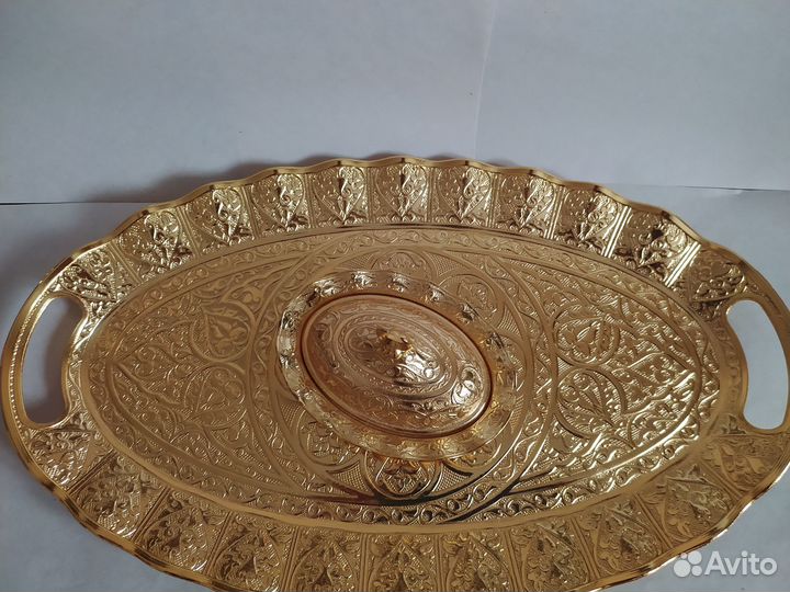 Поднос мельхиор,золочение,рисунок,рельеф, 36Х21см