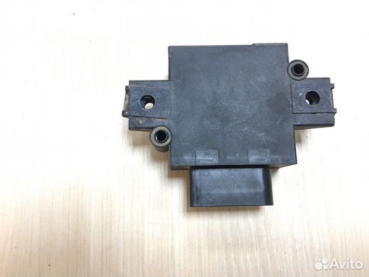 Блок управления топливным насосом Audi Q5 8R 2013