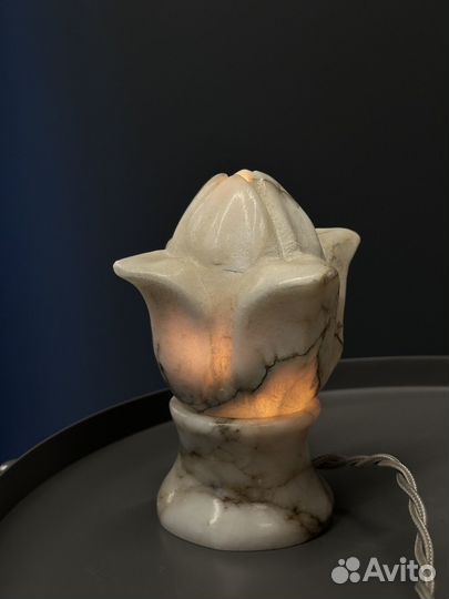 Светильник настольный