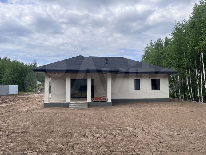 Коттедж 180 м² на участке 12 сот.