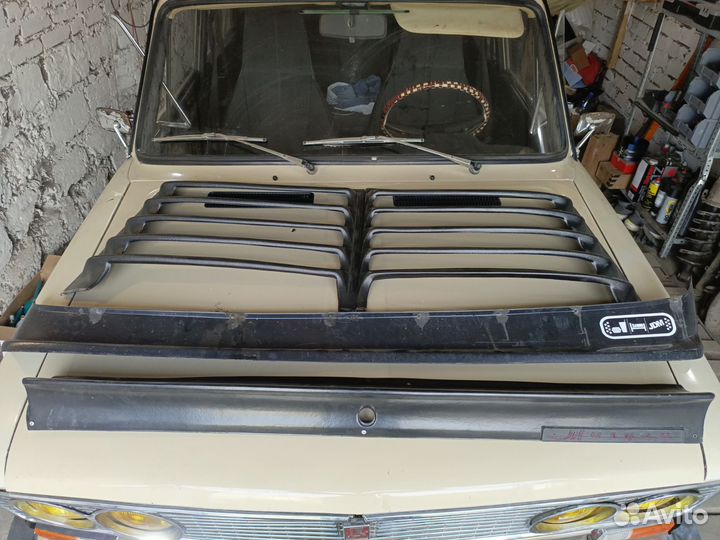 Решетка заднего стекла и дактейл ваз 2106