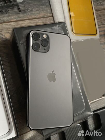 iPhone 11 Pro, 64 ГБ