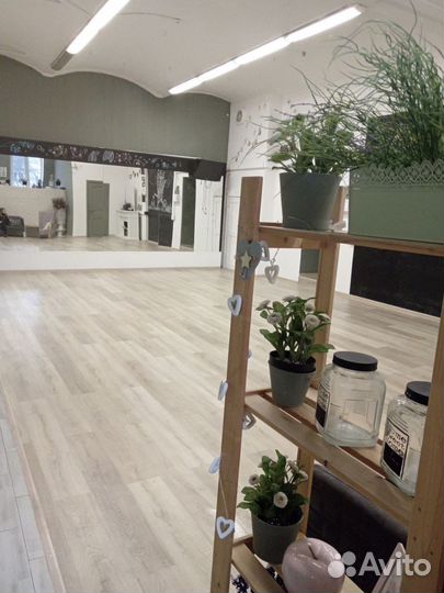 Зал для танцев, йоги, семинаров в аренду