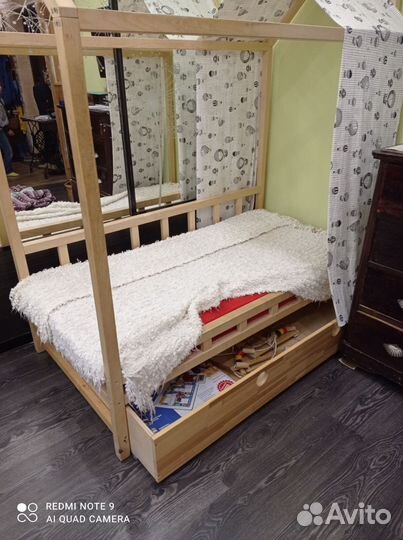 Кровать домик деревянная бу