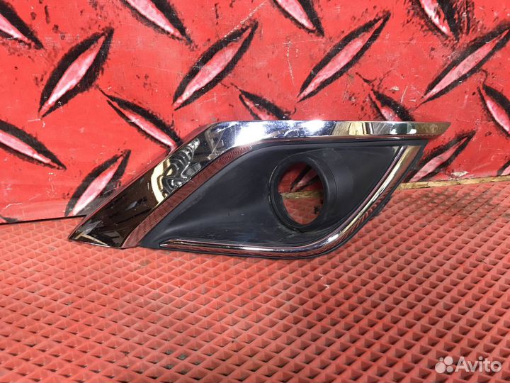 Облицовка птф правая Mitsubishi Outlander 3