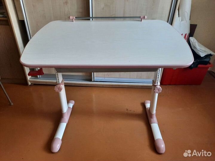 Стол-парта-трансформер