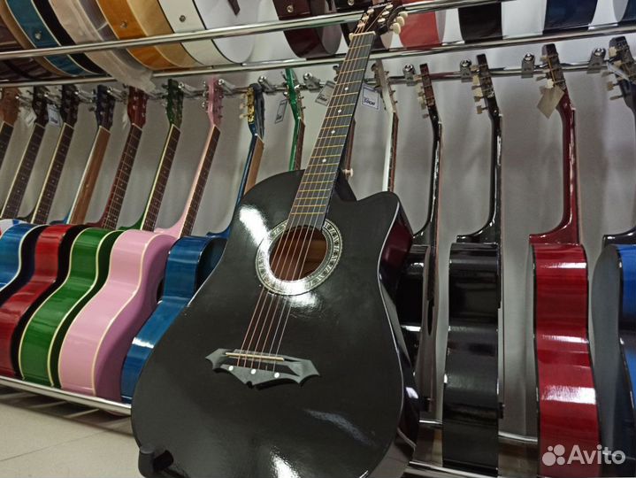Гитара акустическая