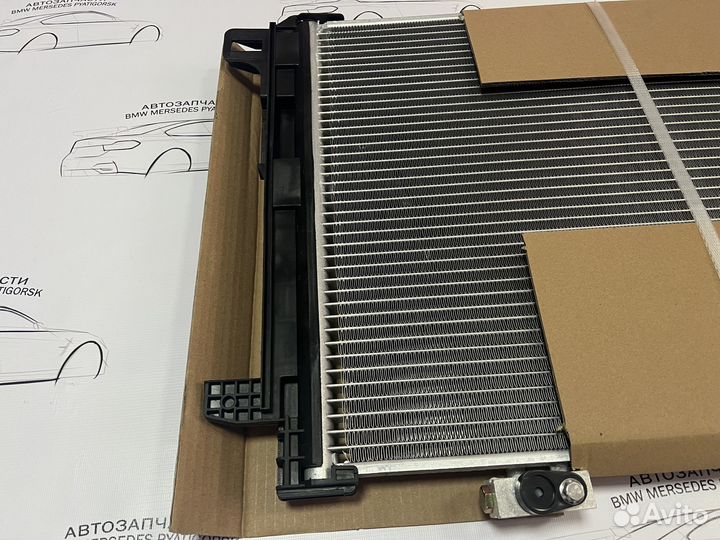 Радиатор кондера Mercedes W212 W204 X204 новый