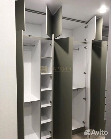 Шкаф распашной