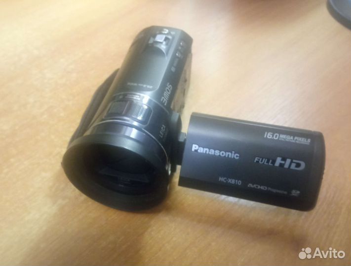 Panasonic HC-X810
