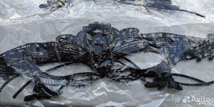 Эротическая черная ажурная маска и наручники