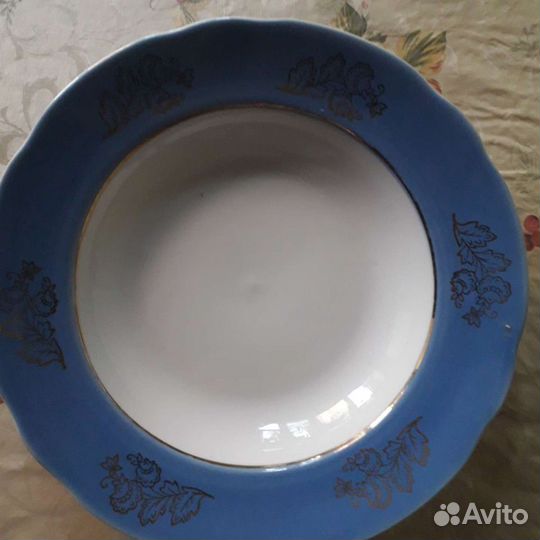 Тарелки Фарфор