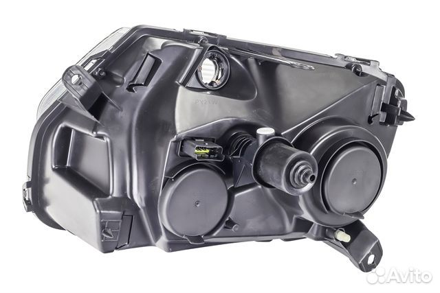 Фара RNL5793041R правая Renault Duster