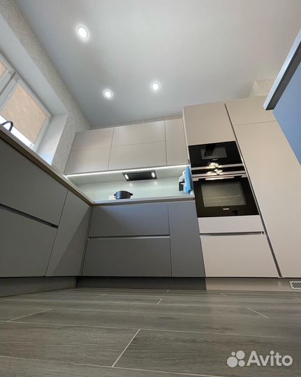 Кухонный гарнитур на заказ. Под ключ