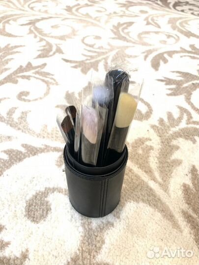 Набор кистей для макияжа Мас с чехлом