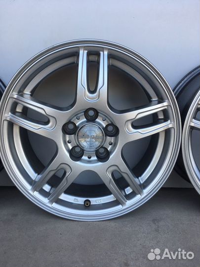 Литые диски R-15. 5/100. VW Polo. Skoda. Rapid