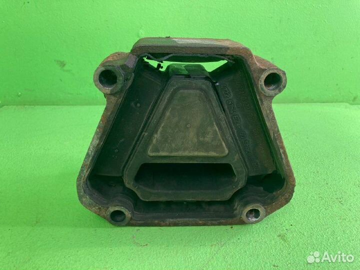 Подушка двигателя iveco stralis