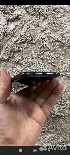 Samsung Galaxy S10e (Snapdragon 855), 6/128 ГБ
