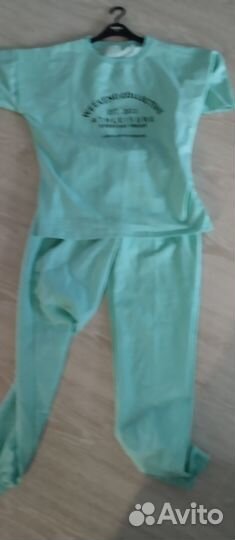 Спортивный костюм женский новый48