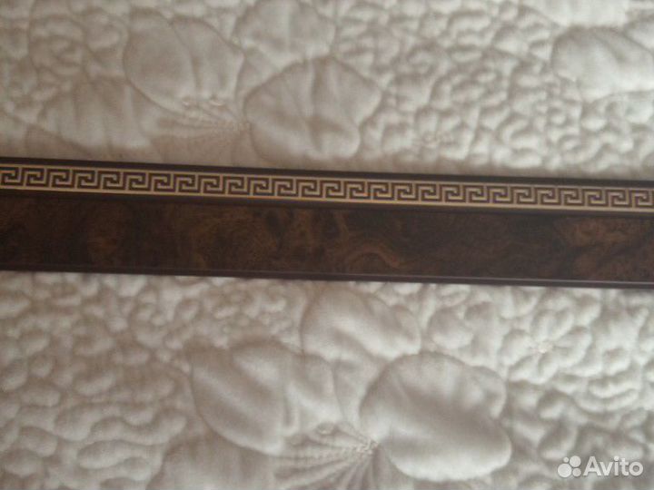 Декоративная планка на потолочный карниз