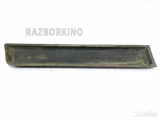 Молдинг двери задней левой