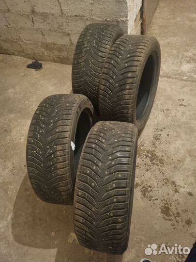 Kumho WinterCraft Ice WI31 215/50 R17